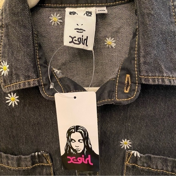 NWT~X-GIRL Black Daisy Embroidery Jean Denim Jacket Size Small - Picture 7 of 11